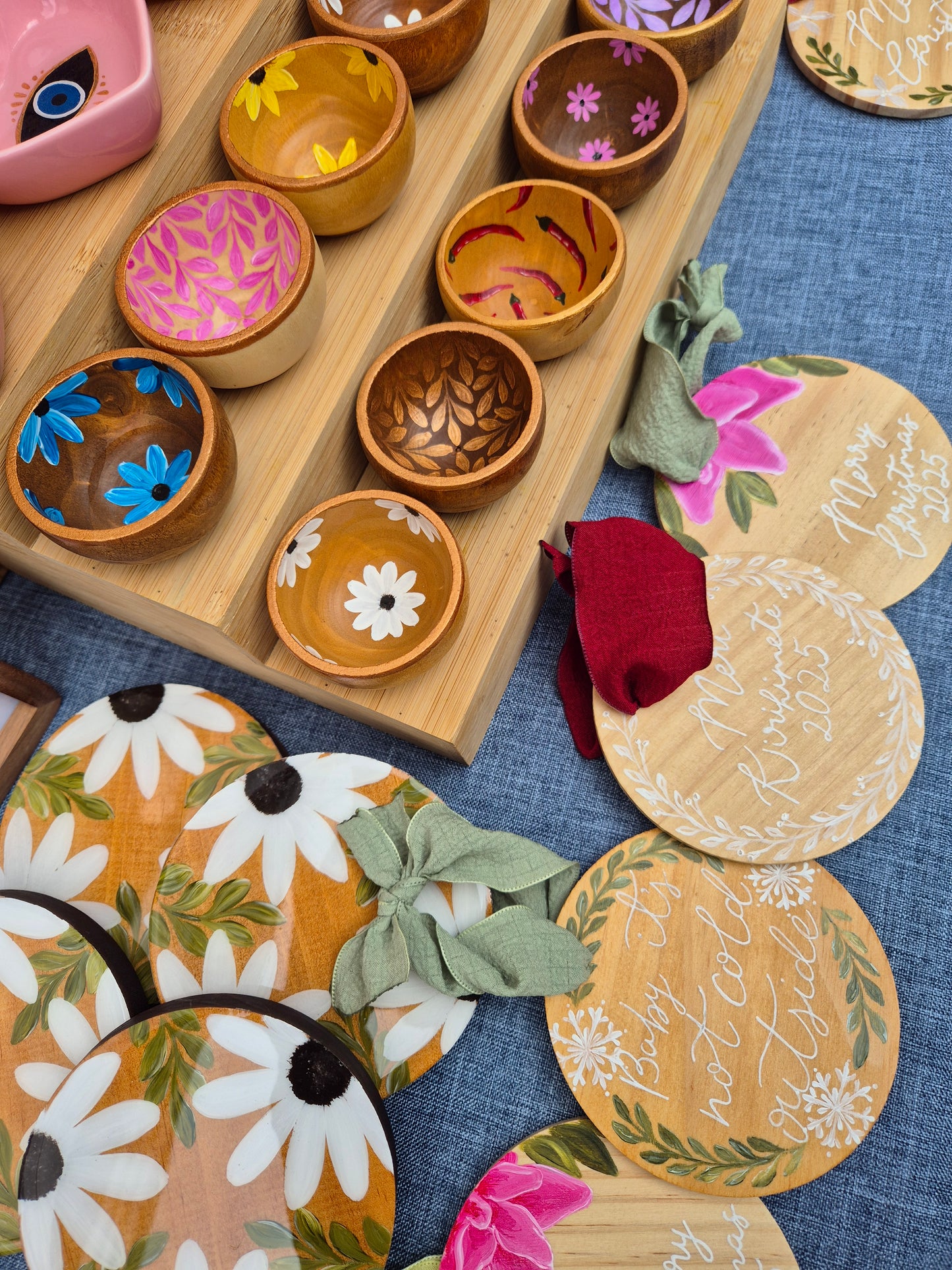 Round coasters